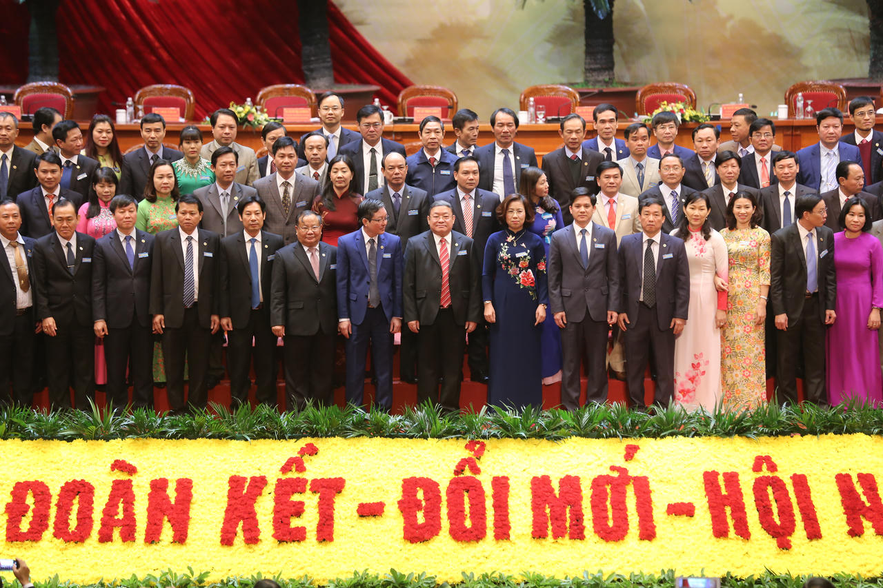 100% phiếu bầu ông Thào Xuân Sùng làm Chủ tịch T.Ư Hội Nông dân Việt Nam