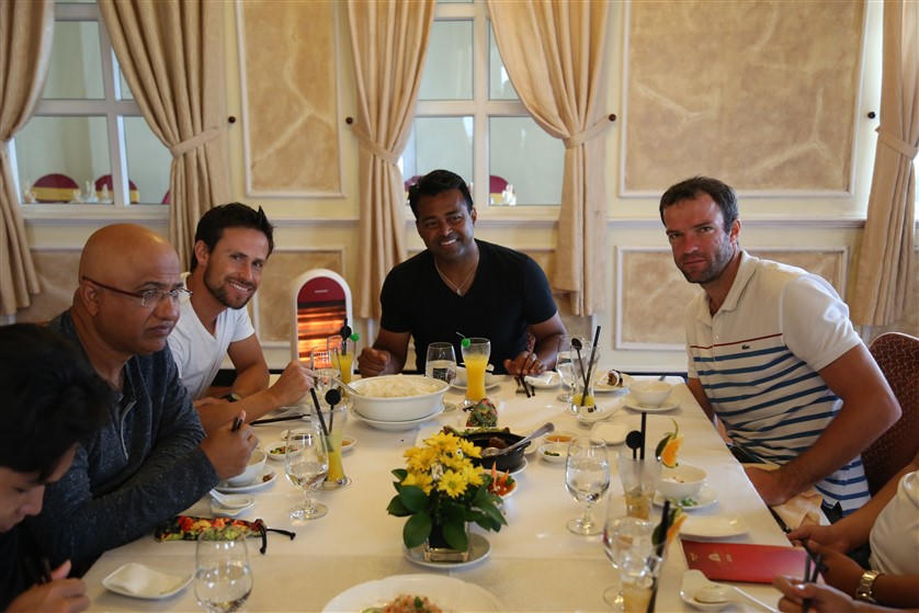 Cựu tay vợt số 1 thế giới từng giành 18 Grand Slam trải nghiệm Bà Nà Hills