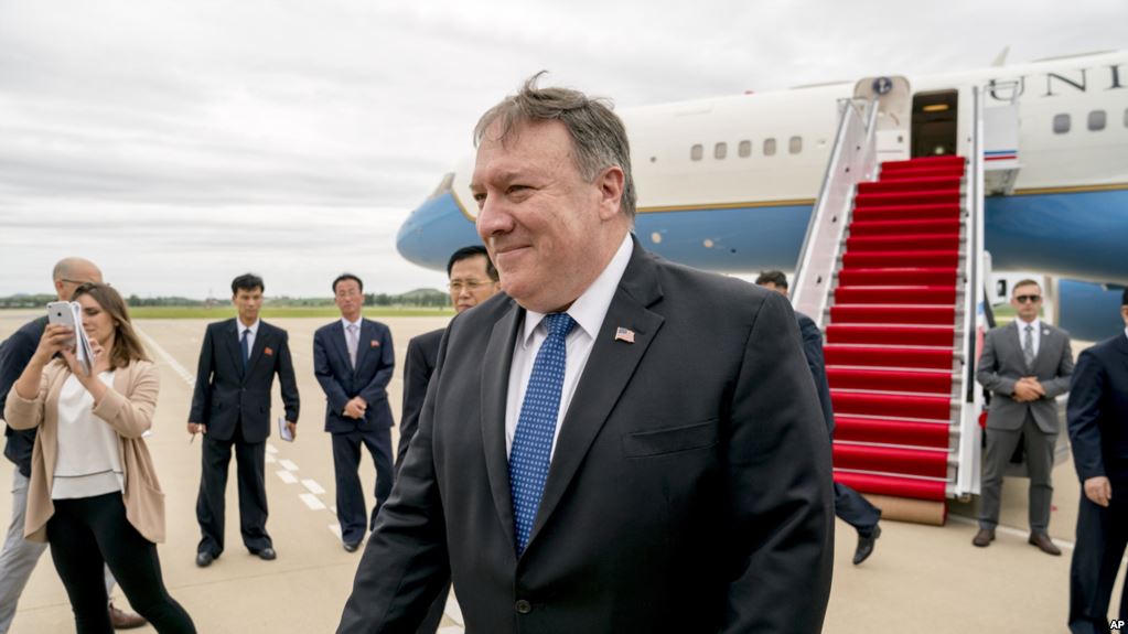 Nhân vật nào sẽ cùng ông Trump và ông Kim ăn tối?