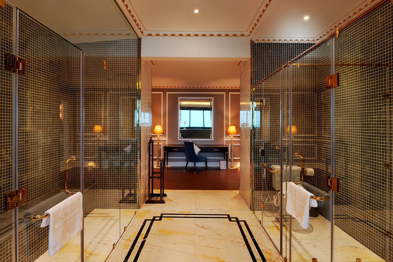 Cận cảnh phòng Tổng thống rộng 1.000 m2 tại khu quần thể có tầm nhìn đẹp nhất Hạ Long