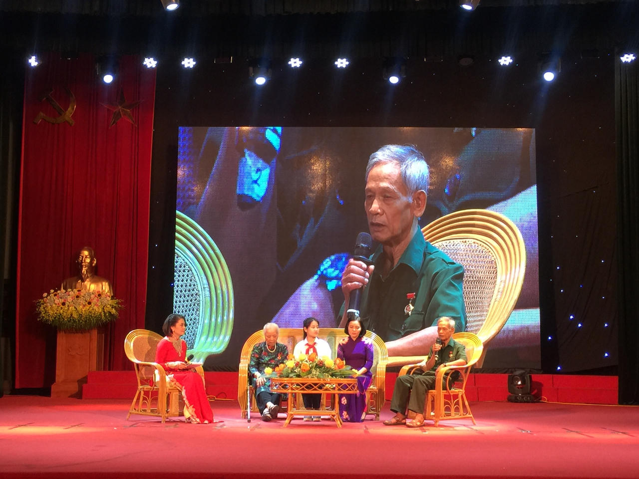 Hà Nội: Tôn vinh gương điển hình người tốt, việc tốt cụm thi đua số 9