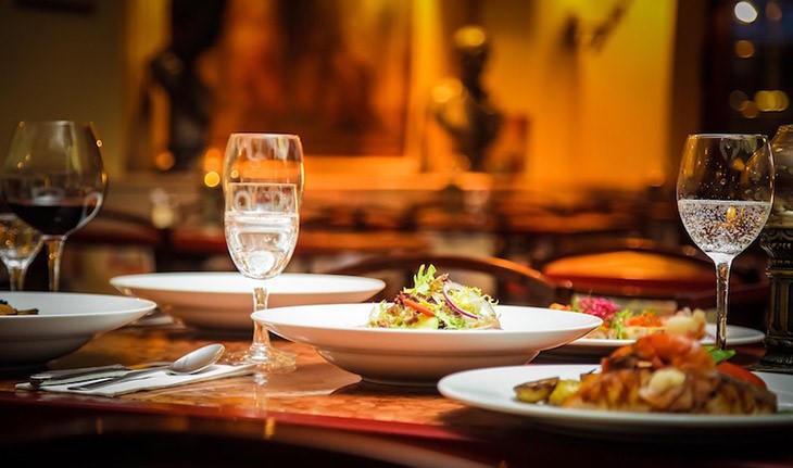 “Lạc lối” trong mê cung ẩm thực của 10 nhà hàng, quán bar sang chảnh tại FLC Hạ Long 