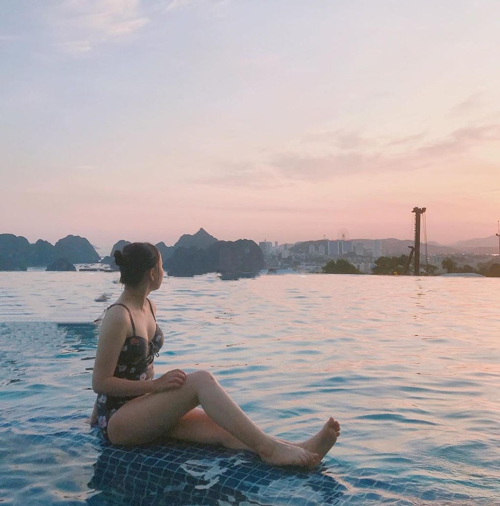 FLC Hạ Long - Thức dậy giữa kỳ quan