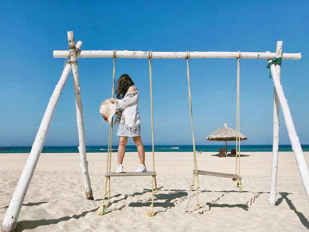 Nhật ký “phá đảo” Quy Nhơn trong 24h của đôi bạn thân