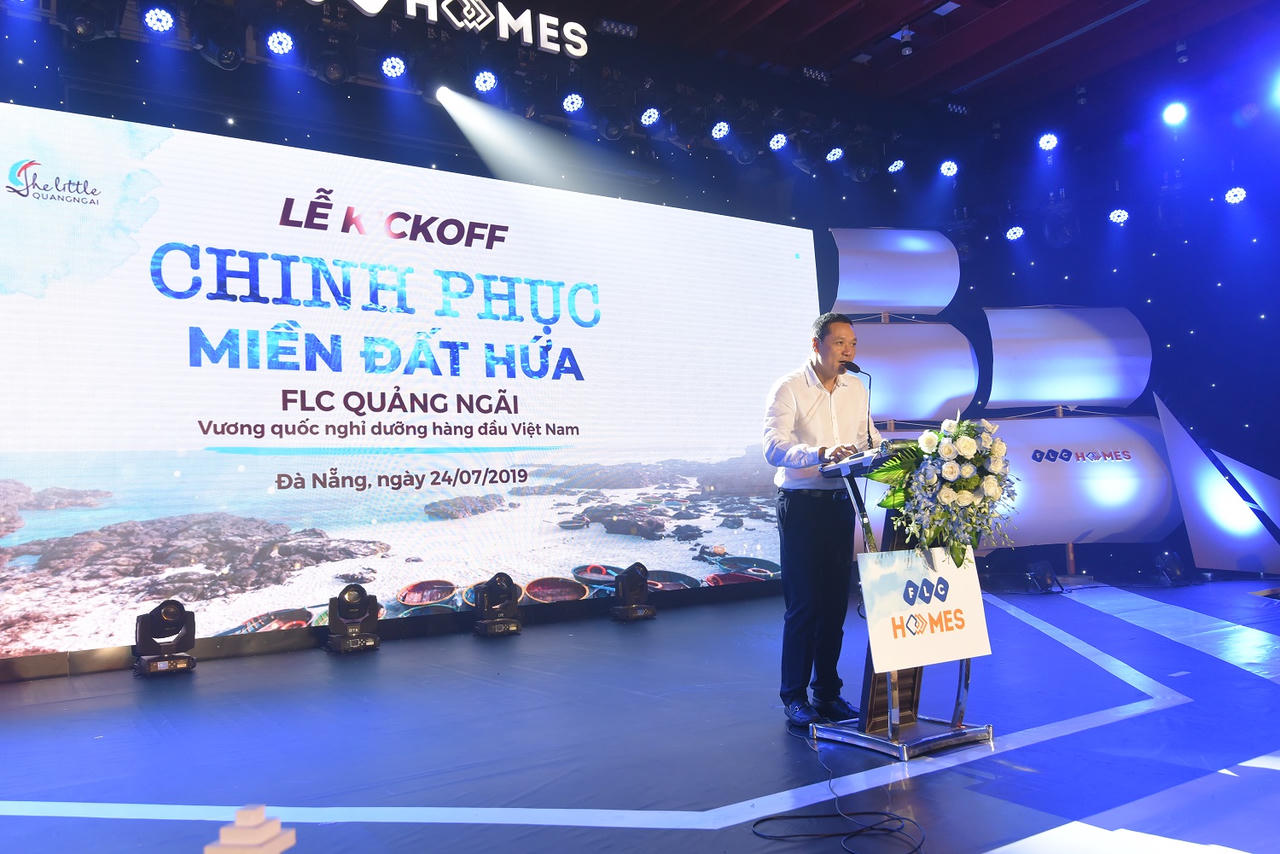 Gần 1000 “thủy thủ” hừng hực khí thế ra khơi tại chuỗi sự kiện kic-koff “Chinh phục miền đất hứa” FLC Quảng Ngãi 