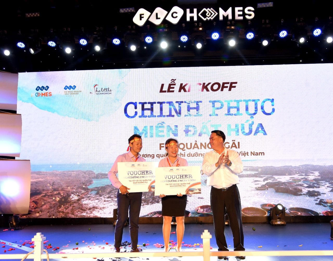 Gần 1000 “thủy thủ” hừng hực khí thế ra khơi tại chuỗi sự kiện kic-koff “Chinh phục miền đất hứa” FLC Quảng Ngãi 