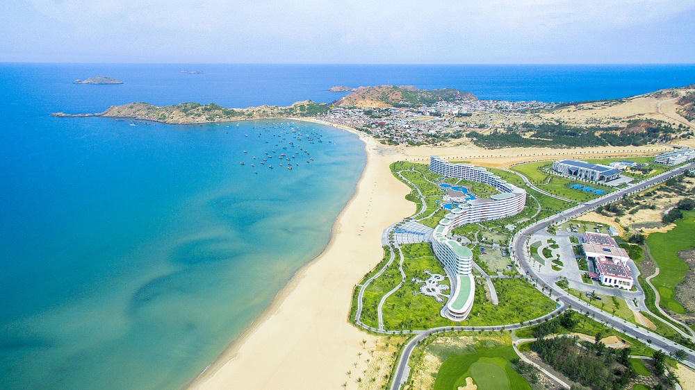 Thấy gì từ việc Louis Vuitton quay quảng cáo tại Việt Nam? 