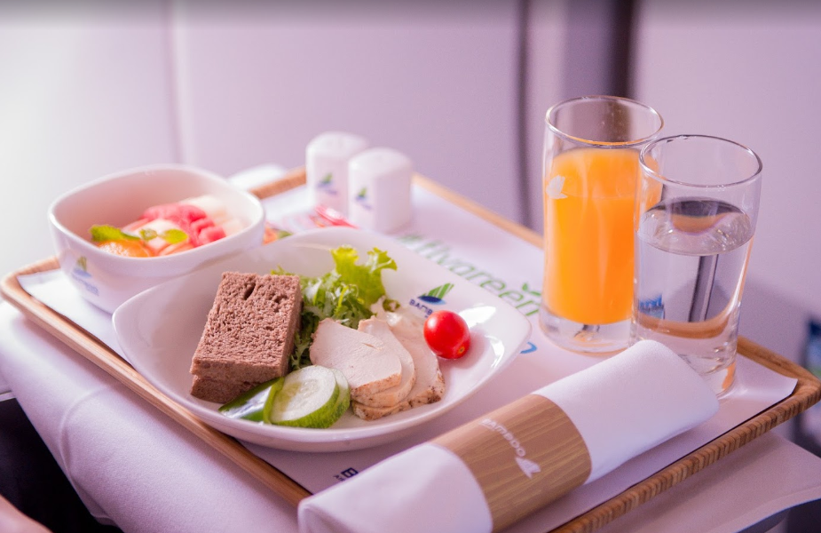 Giải mã dịch vụ đắt giá trên khoang máy bay Hạng Thương gia 