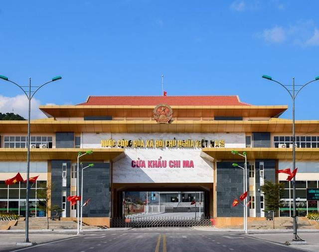 Tìm cách thúc đẩy thương mại biên giới dịp cuối năm