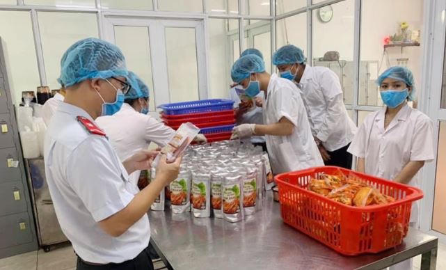 Hà Nội quyết liệt xử lý vi phạm an toàn thực phẩm dịp cuối năm