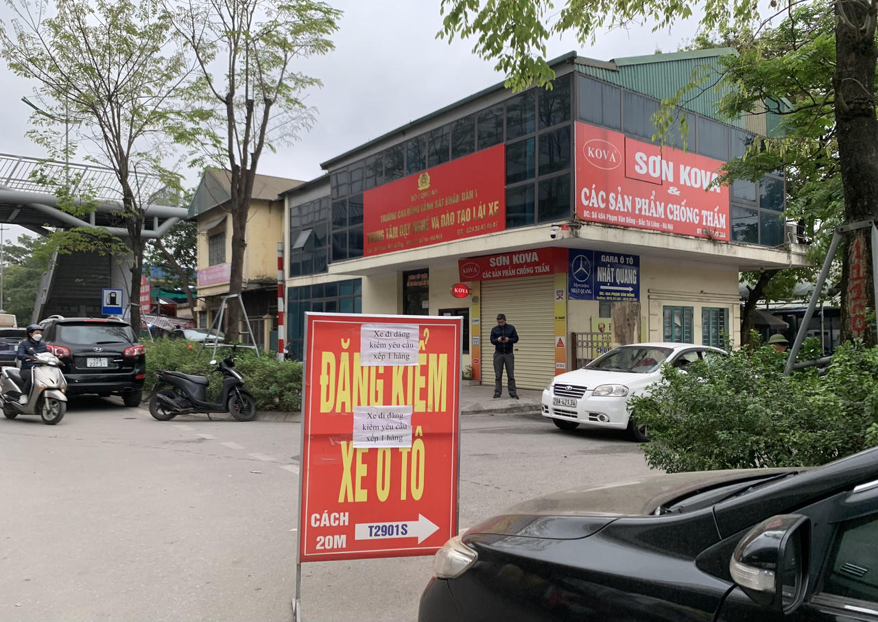 Vẫn còn nhiều băn khoăn đối với ô tô mới được miễn đăng kiểm lần đầu