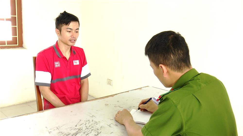 Bắt 2 đối tượng giả mạo dân buôn để chiếm đoạt tiền hàng