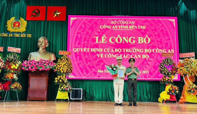 Đồng loạt bổ nhiệm Phó Giám đốc Công an các tỉnh