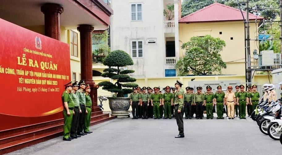 Công an loạt tỉnh, thành ra quân bảo đảm an ninh trật tự dịp Tết Quý Mão 2023