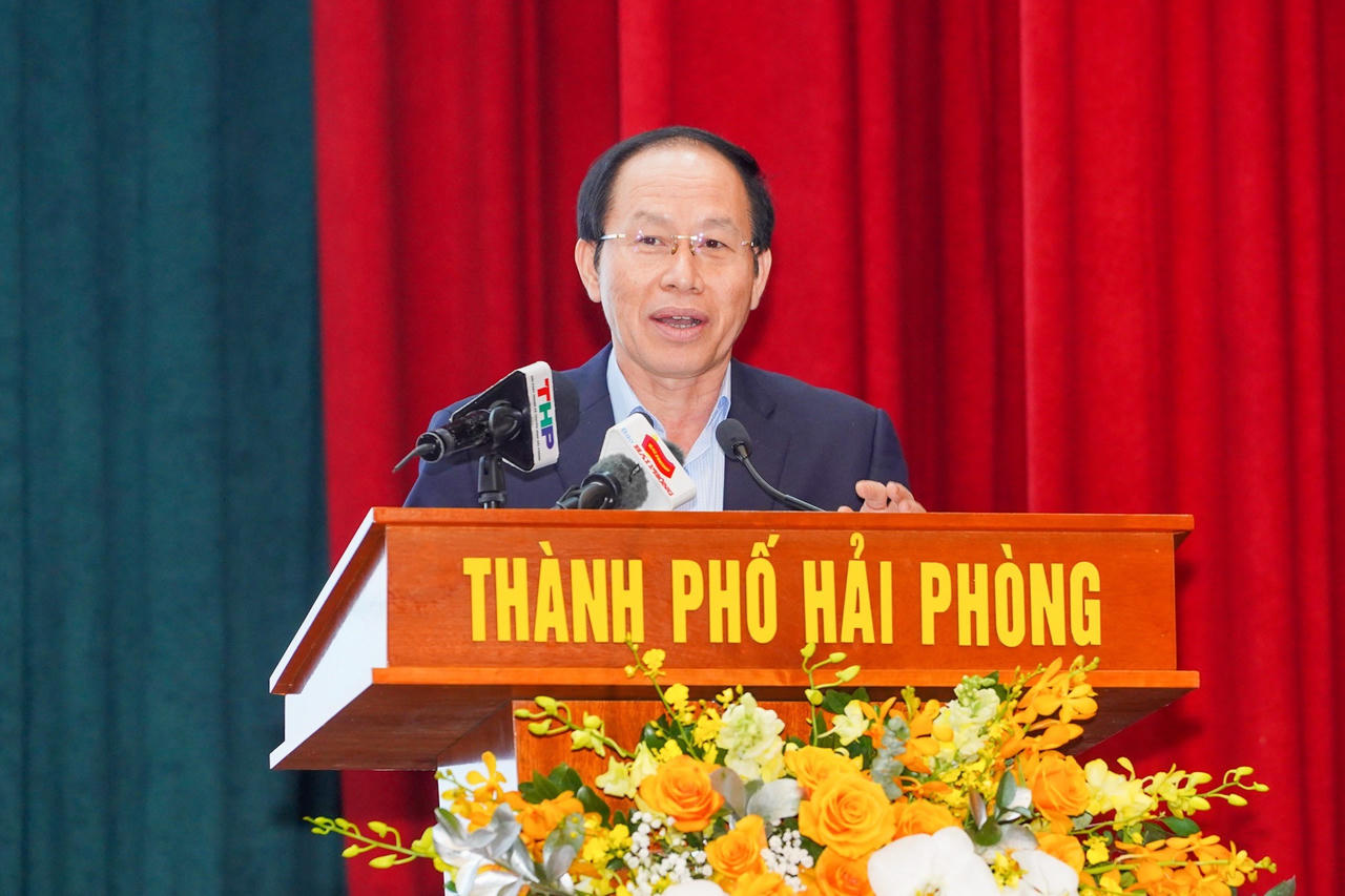 Kết hợp chặt chẽ giữa phát triển kinh tế - xã hội Hải Phòng với đảm bảo quốc phòng - an ninh