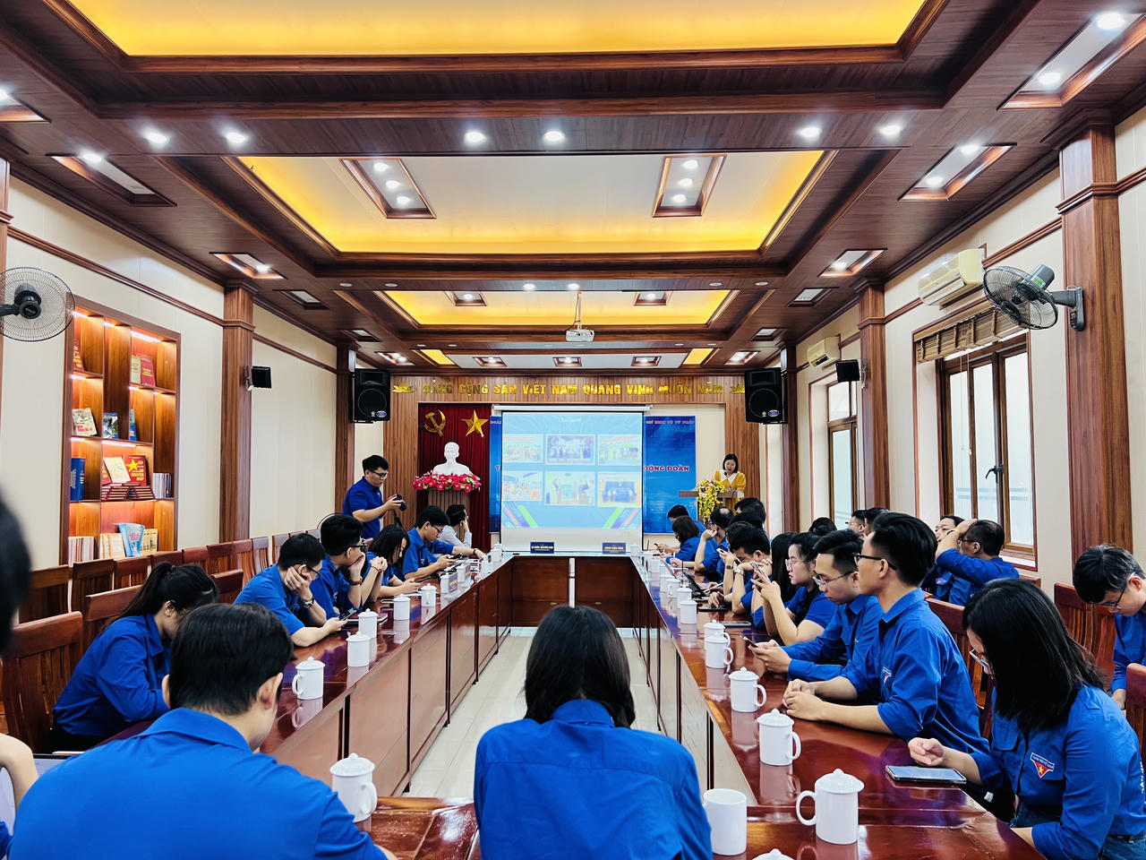 Trao đổi kinh nghiệm hoạt động Đoàn giữa Đoàn Thanh niên Bộ Tư pháp và Thành đoàn Hải Phòng 