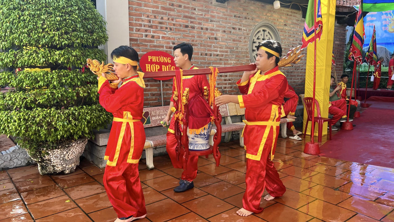 Trang trọng nghi lễ rước nước Lễ hội Chọi trâu ở Đồ Sơn