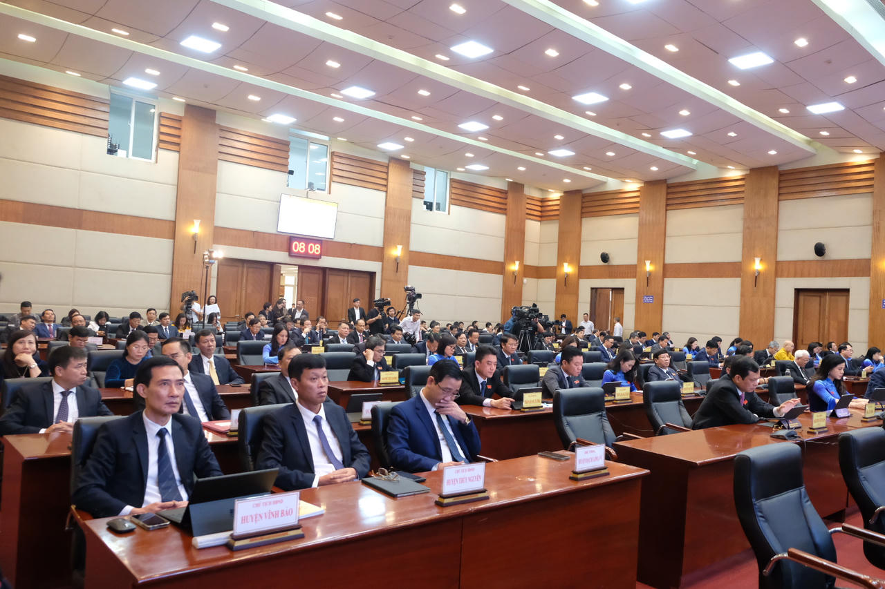 HĐND TP Hải Phòng xem xét, quyết nghị nhiều nội dung tác động trực tiếp đời sống người dân 