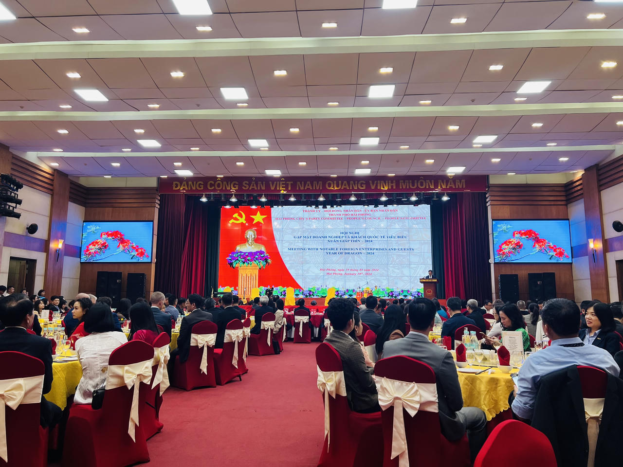 Gặp mặt, biểu dương doanh nghiệp tiêu biểu trên thành phố Cảng Hải Phòng