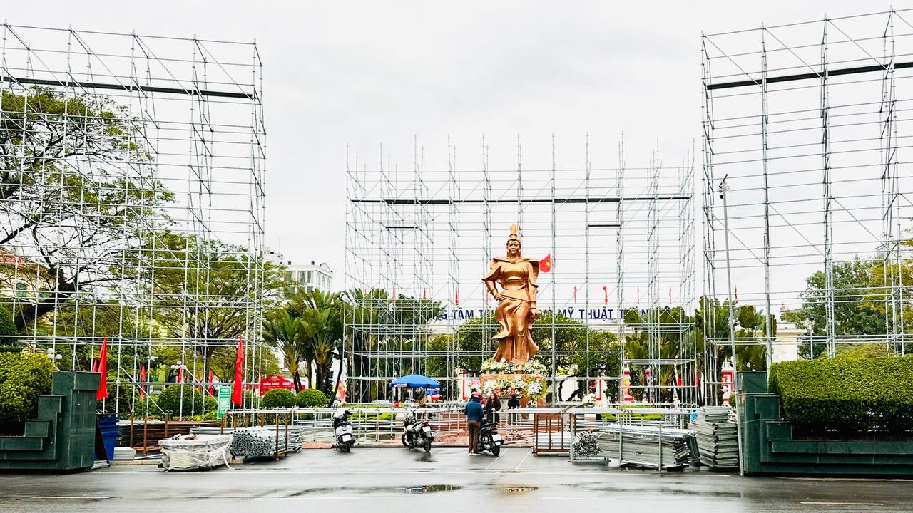 Nhộn nhịp chuẩn bị tổ chức Lễ hội truyền thống nữ tướng Lê Chân