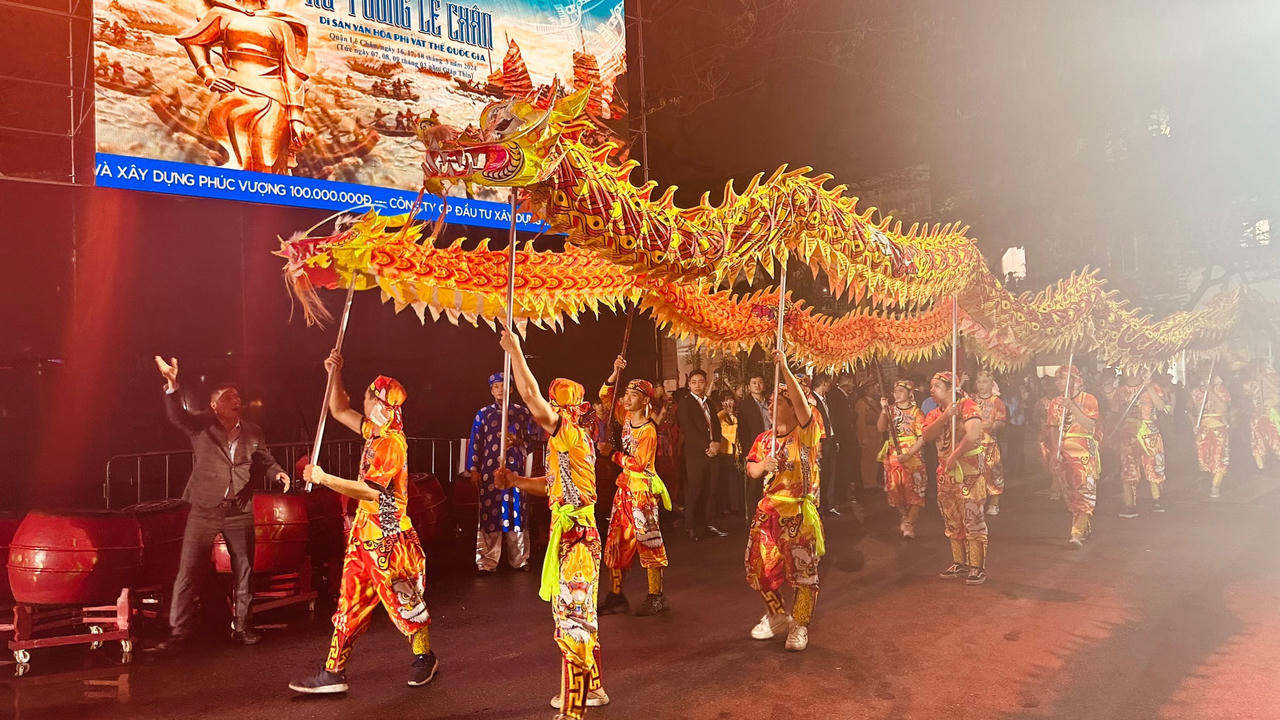 Tưng bừng khai mạc Lễ hội Nữ tướng Lê Chân 