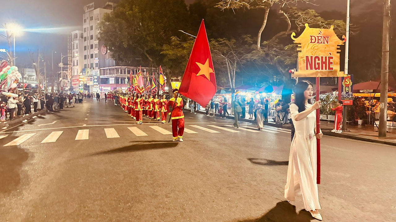 Tưng bừng khai mạc Lễ hội Nữ tướng Lê Chân 