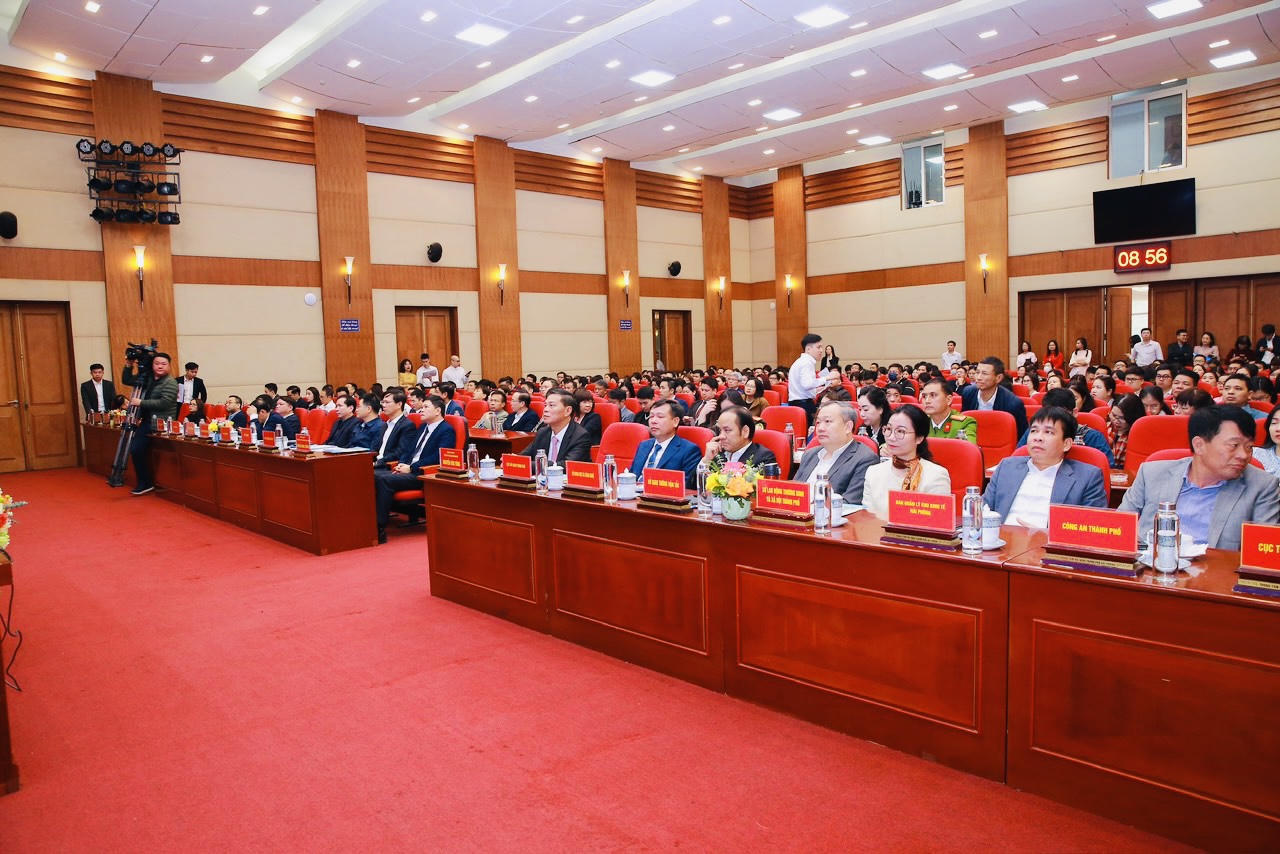 Đối thoại, tháo gỡ vướng mắc cho 250 doanh nghiệp xuất nhập khẩu tại Hải Phòng