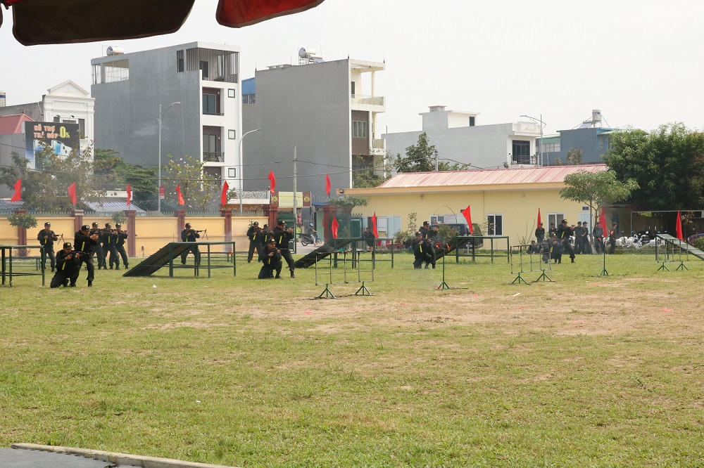 Công an Hải Phòng tích cực luyện tập cho Lễ kỷ niệm 50 năm Ngày truyền thống lực lượng Cảnh sát cơ động