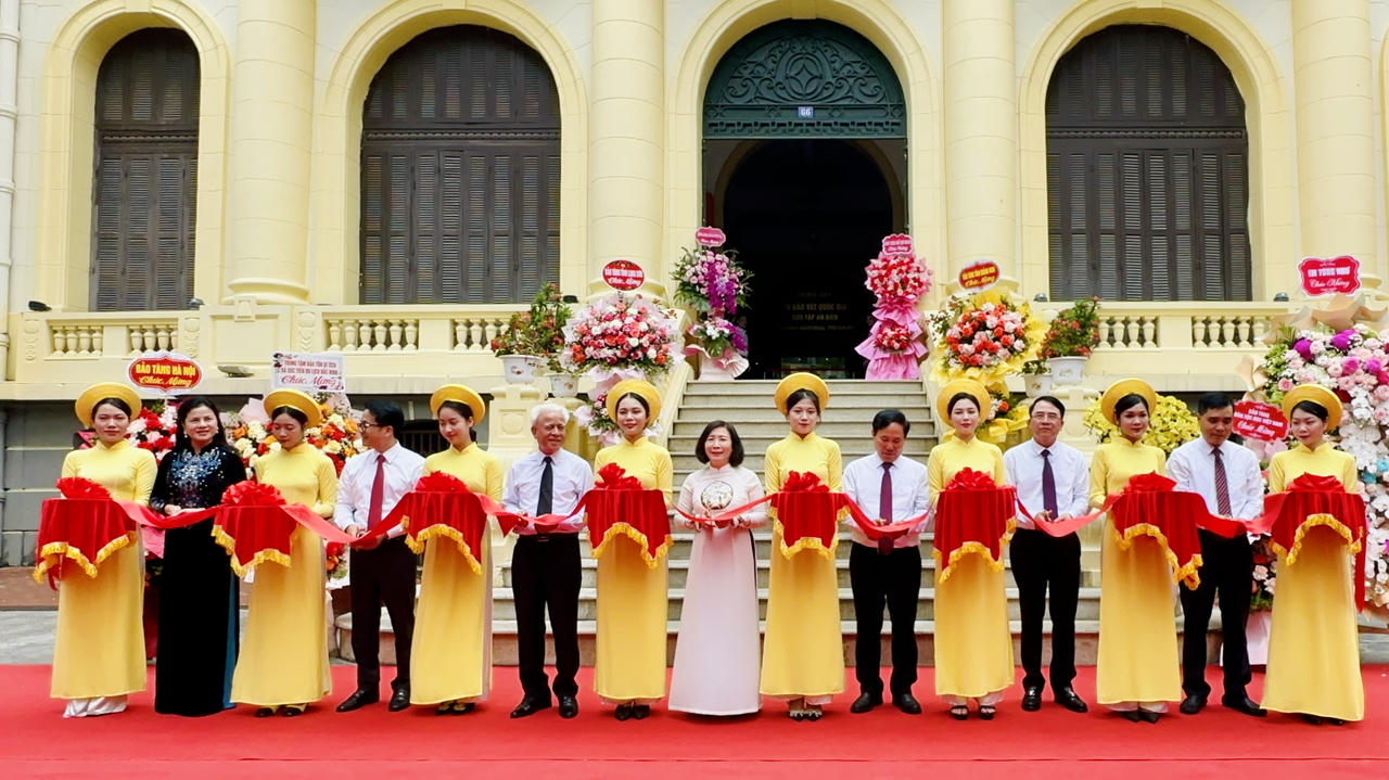 Trưng bày Bảo vật quốc gia - Sưu tập An Biên tại Bảo tàng Hải Phòng