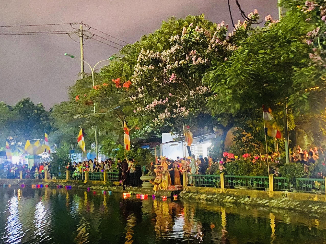 Hải Phòng: Trang nghiêm Lễ Phật Đản tại chùa Hưng Long 