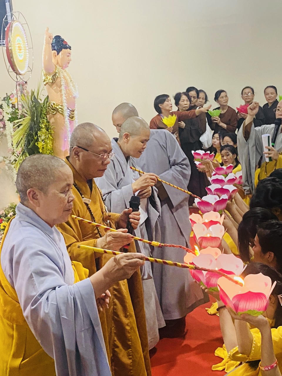 Hải Phòng: Trang nghiêm Lễ Phật Đản tại chùa Hưng Long 