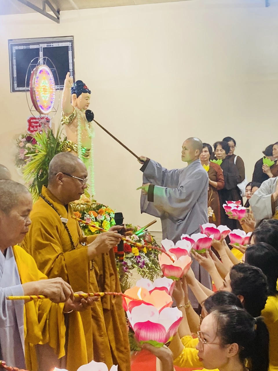 Hải Phòng: Trang nghiêm Lễ Phật Đản tại chùa Hưng Long 