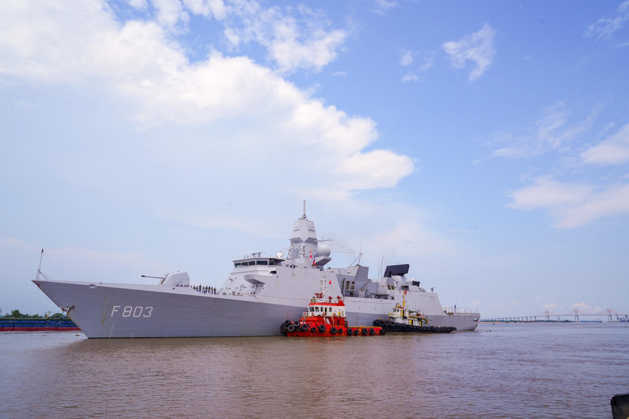 Tàu Hải quân Hoàng gia Hà Lan thăm thành phố Hải Phòng