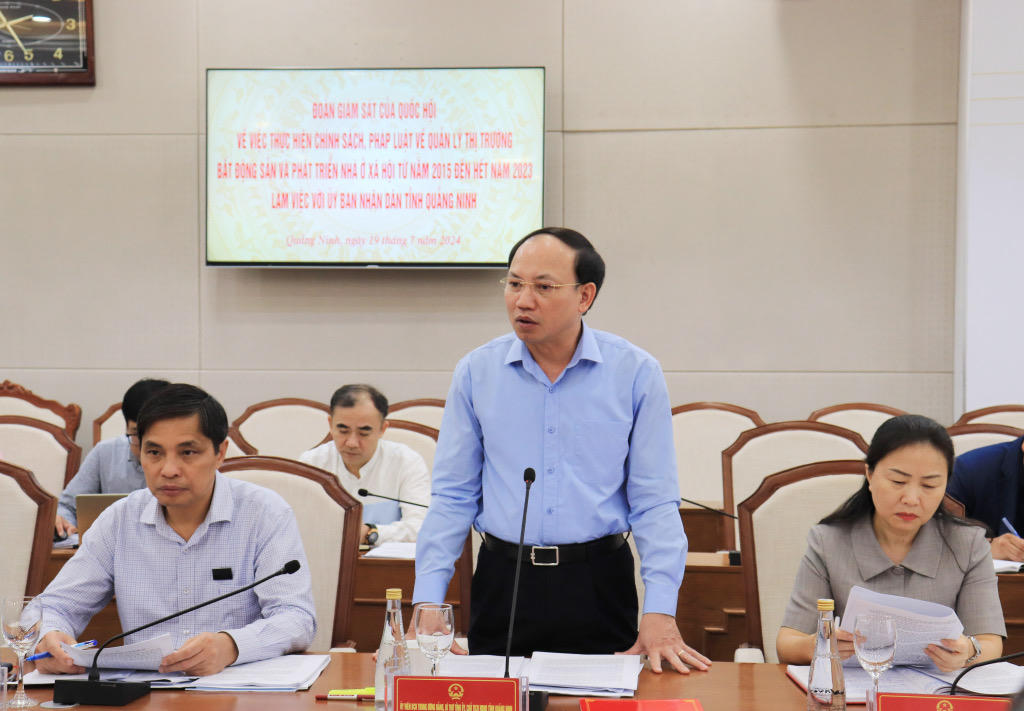 Đoàn giám sát của Quốc hội kiểm tra công tác quản lý thị trường bất động sản tại Quảng Ninh