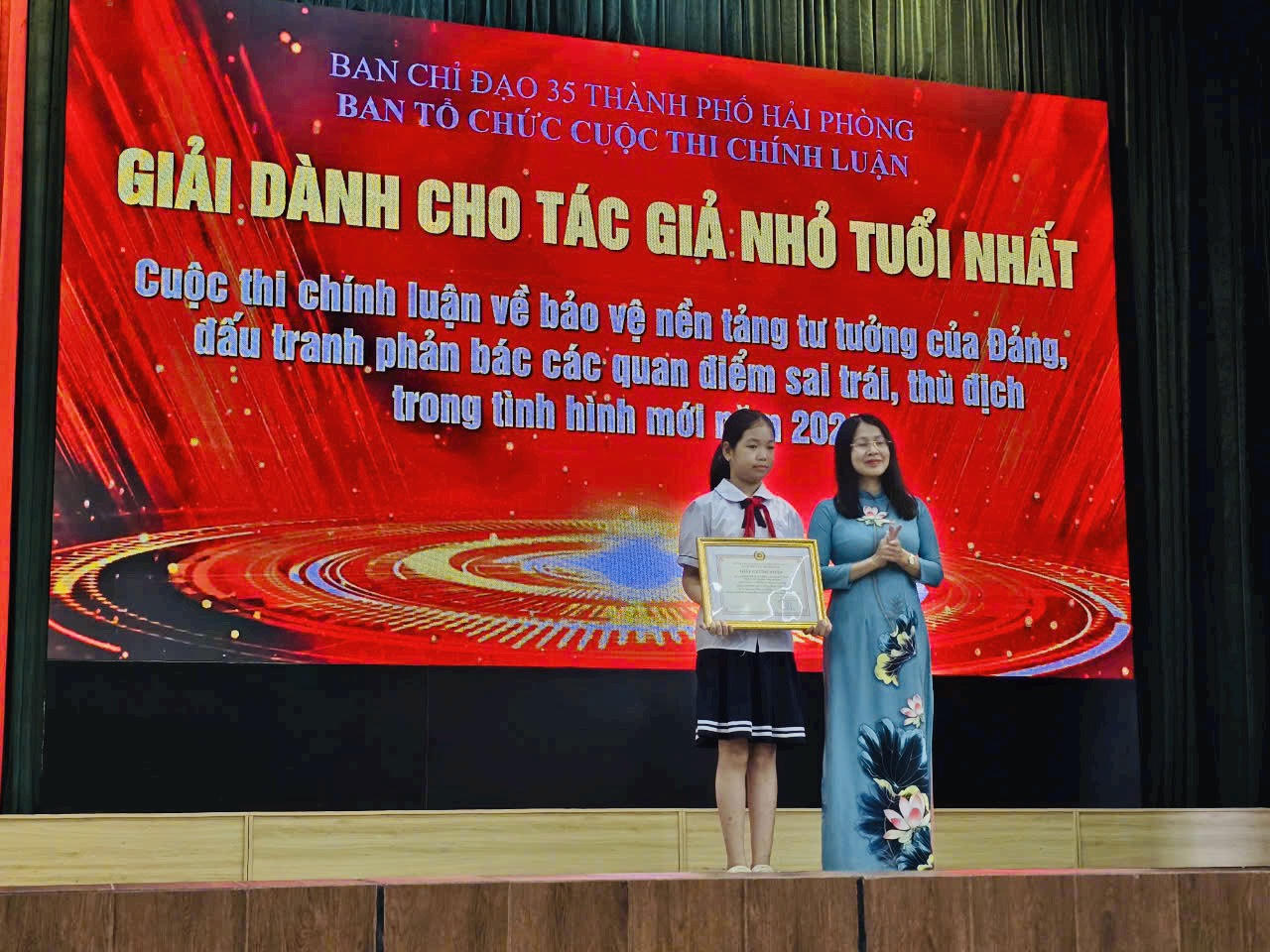 Hải Phòng trao giải cuộc thi chính luận về bảo vệ nền tảng tư tưởng của Đảng