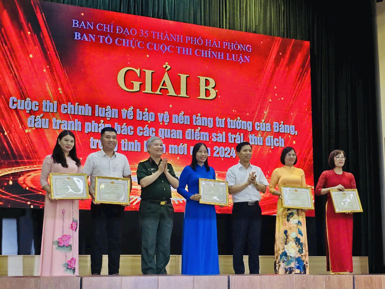 Hải Phòng trao giải cuộc thi chính luận về bảo vệ nền tảng tư tưởng của Đảng