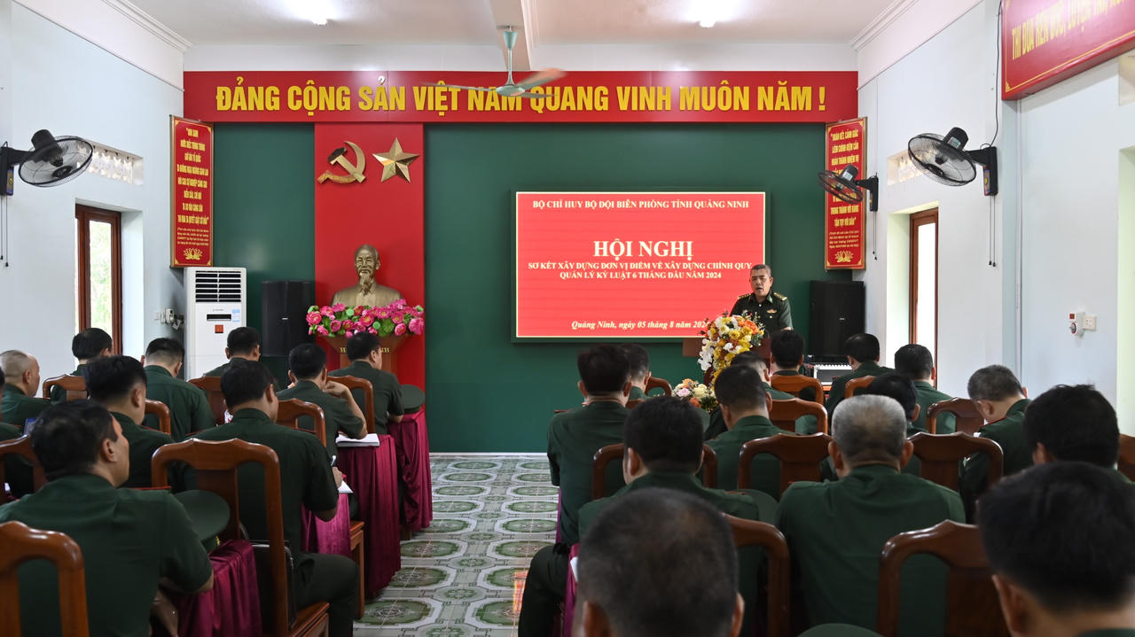 Kiểm tra đơn vị điểm về 'Xây dựng chính quy, quản lý kỷ luật' tại Quảng Ninh