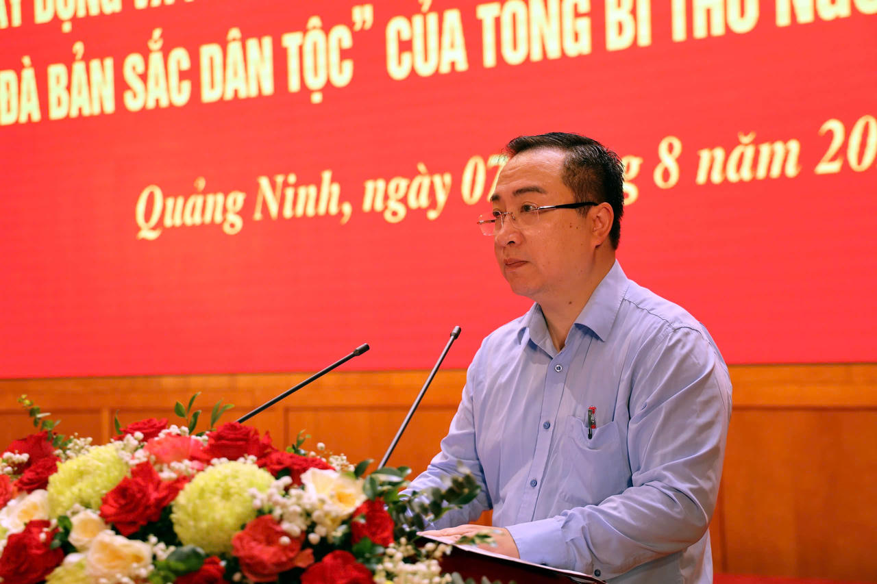 Học tập nội dung cuốn sách về văn hóa của Tổng Bí thư Nguyễn Phú Trọng 