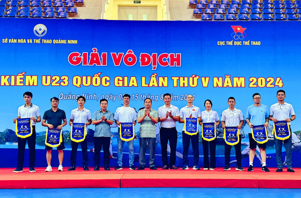 Khai mạc Giải vô địch Đấu kiếm U23 quốc gia 2024