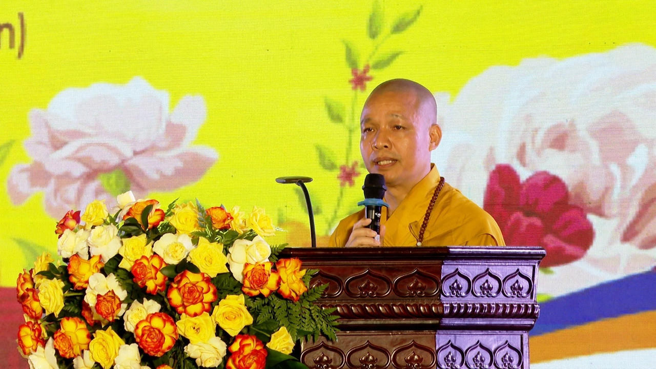 Đông đảo phật tử và người dân thập phương tham gia Pháp hội Vu Lan báo hiếu tại Ninh Bình 