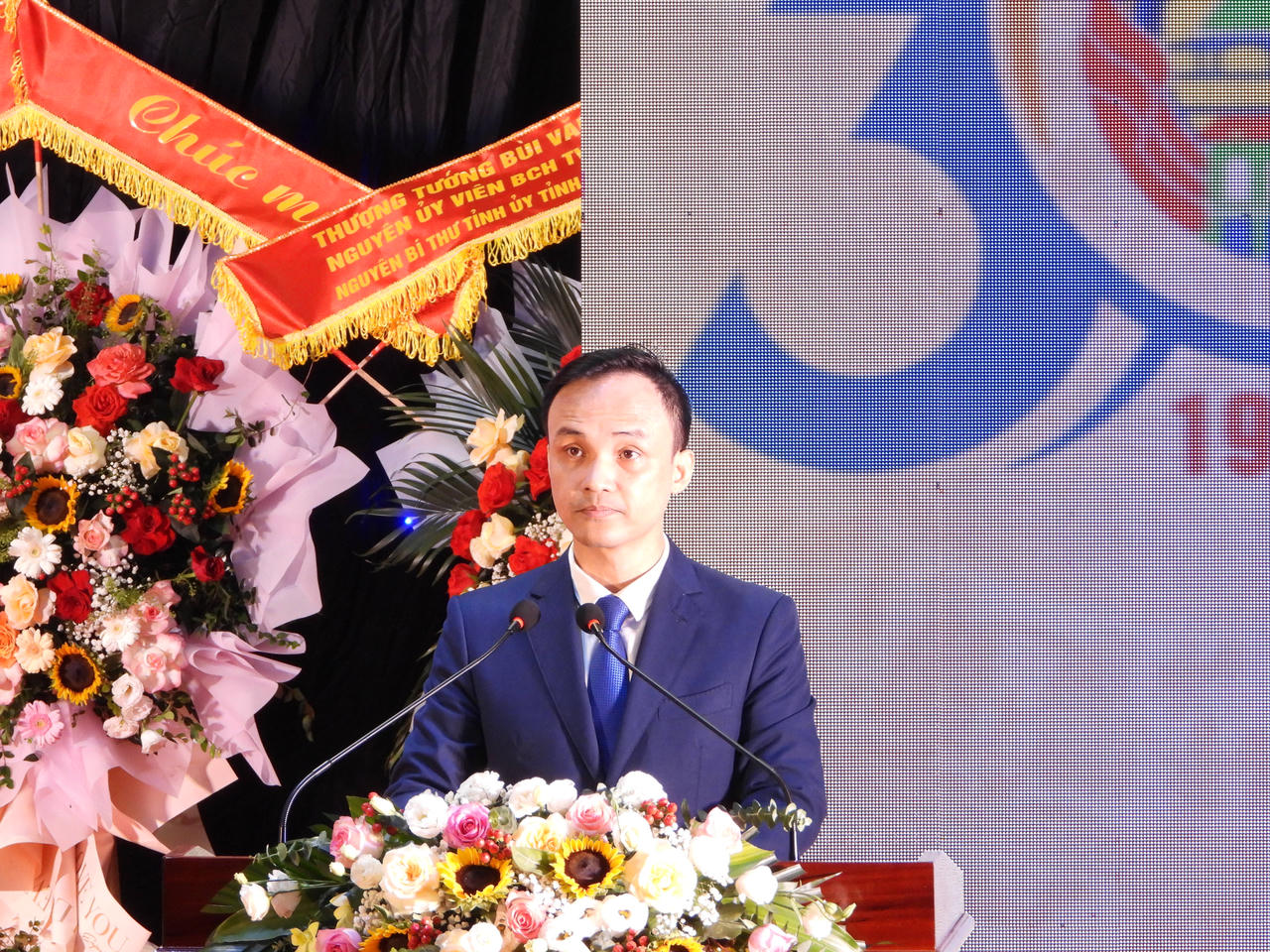 Huyện Yên Mô (Ninh Bình) đón nhận Huân chương Lao động hạng Ba 