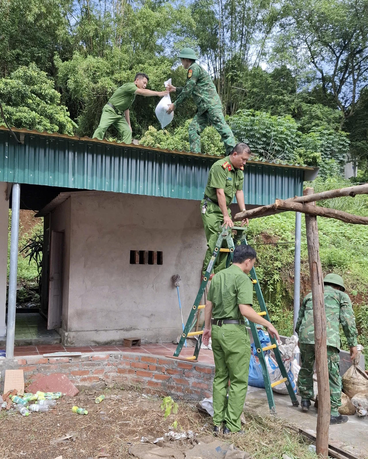 Công an thành phố Hải Phòng tập trung lực lượng khắc phục sau bão số 3 