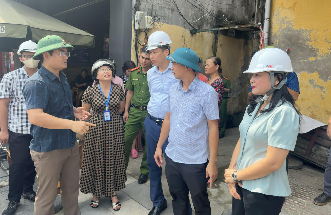 Hải Phòng: Kêu gọi người dân di dời khẩn cấp khỏi các khu nhà nguy hiểm sau bão 