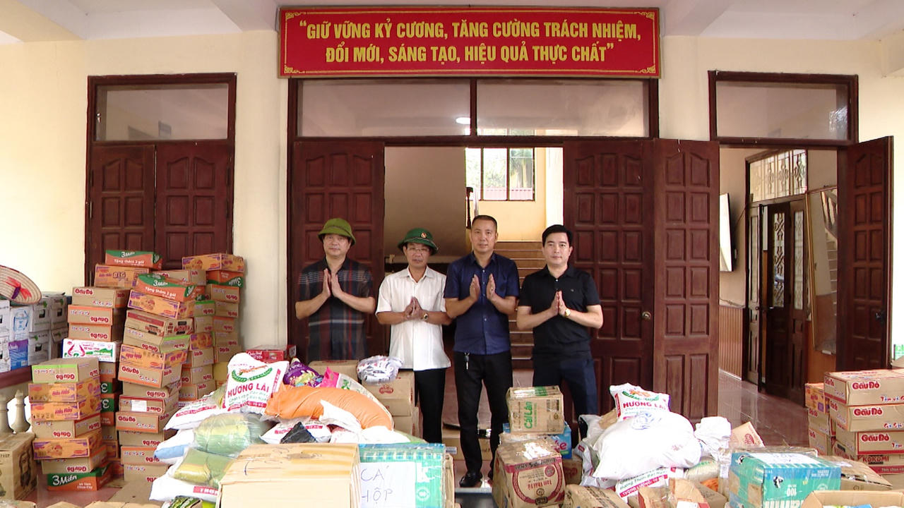 Ninh Bình: Tiếp nhận gần 14 tỷ đồng ủng hộ đồng bào bị thiệt hại do bão số 3 