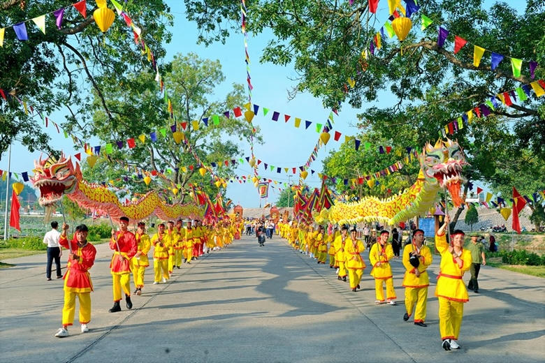 Đất và người xứ Đông 