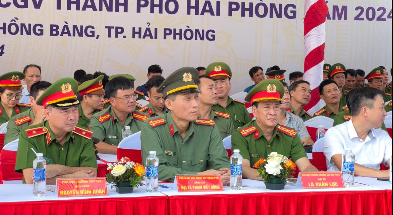 Hải Phòng: Diễn tập phương án phòng cháy, chữa cháy và cứu nạn tại khu trung tâm thương mại 