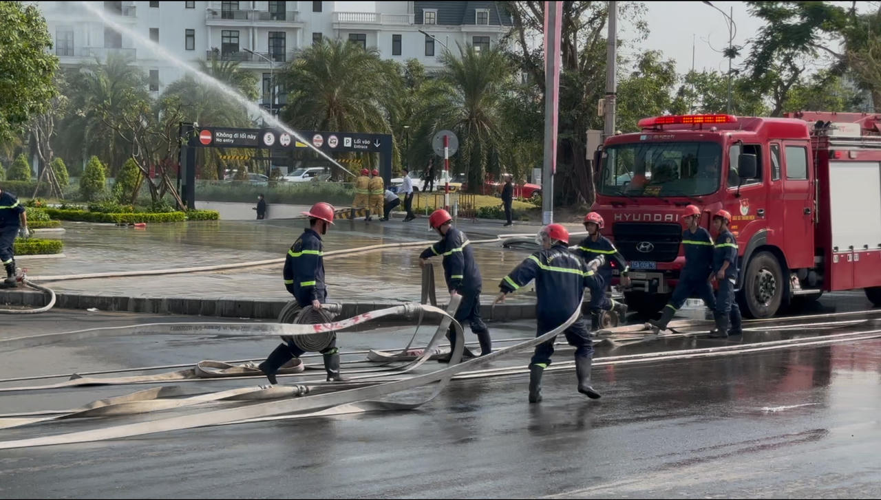 Hải Phòng: Diễn tập phương án phòng cháy, chữa cháy và cứu nạn tại khu trung tâm thương mại 