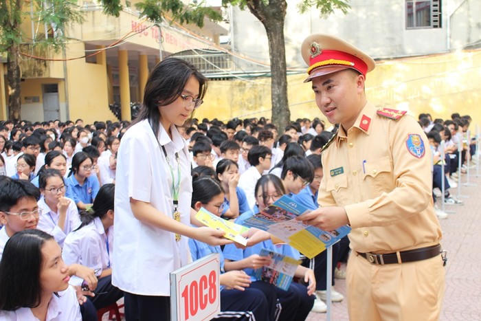 Hải Phòng tăng cường biện pháp đảm bảo an toàn giao thông cho lứa tuổi học sinh 