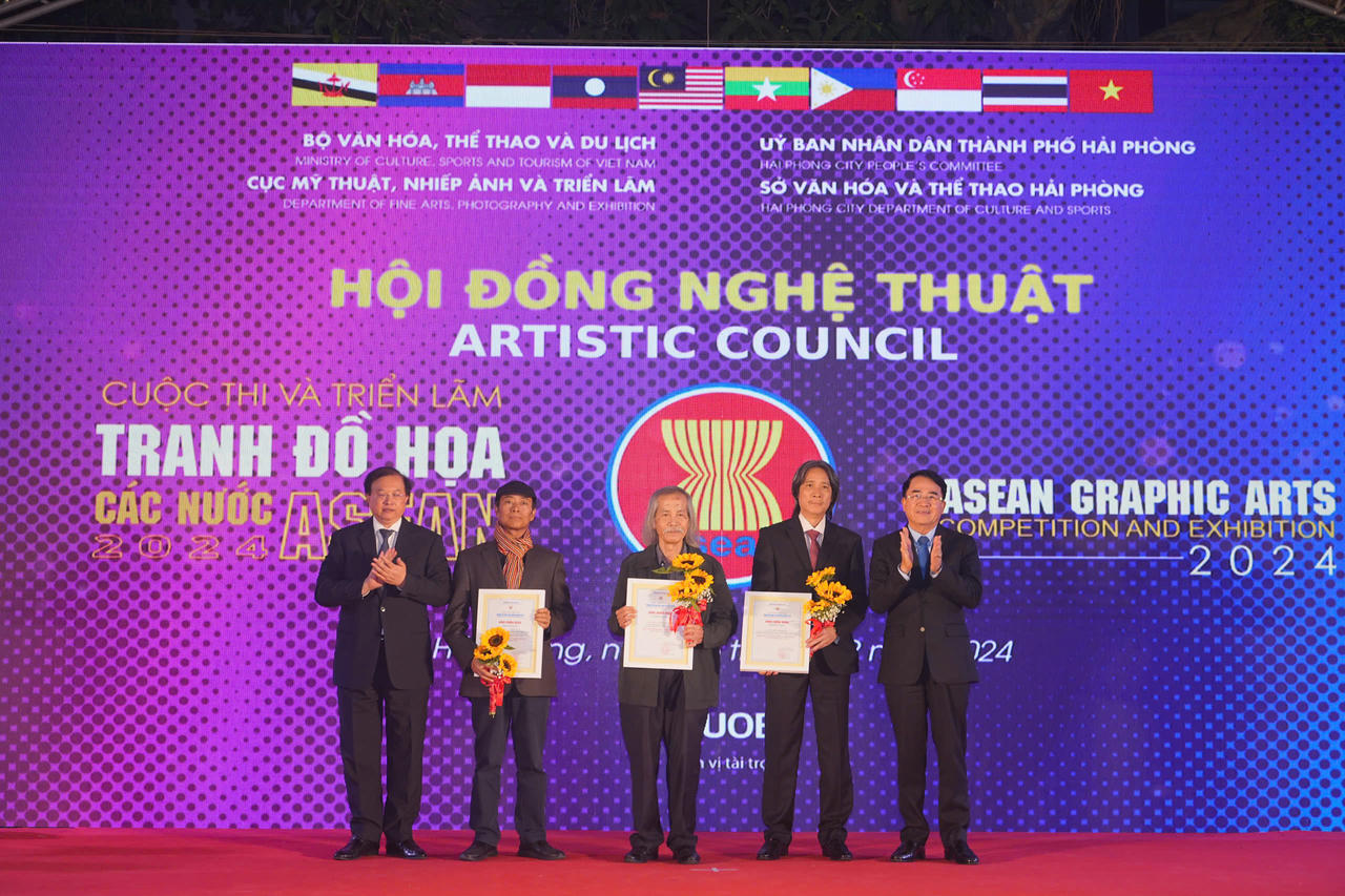 Khai mạc, trao giải Cuộc thi và Triển lãm Tranh Đồ họa các nước ASEAN 2024 tại Hải Phòng 
