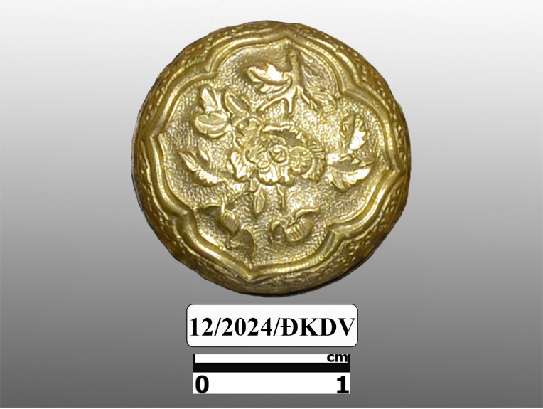 Bộ kim phẩm cung tiến Thánh mẫu Lê Chân được công nhận Bảo vật quốc gia